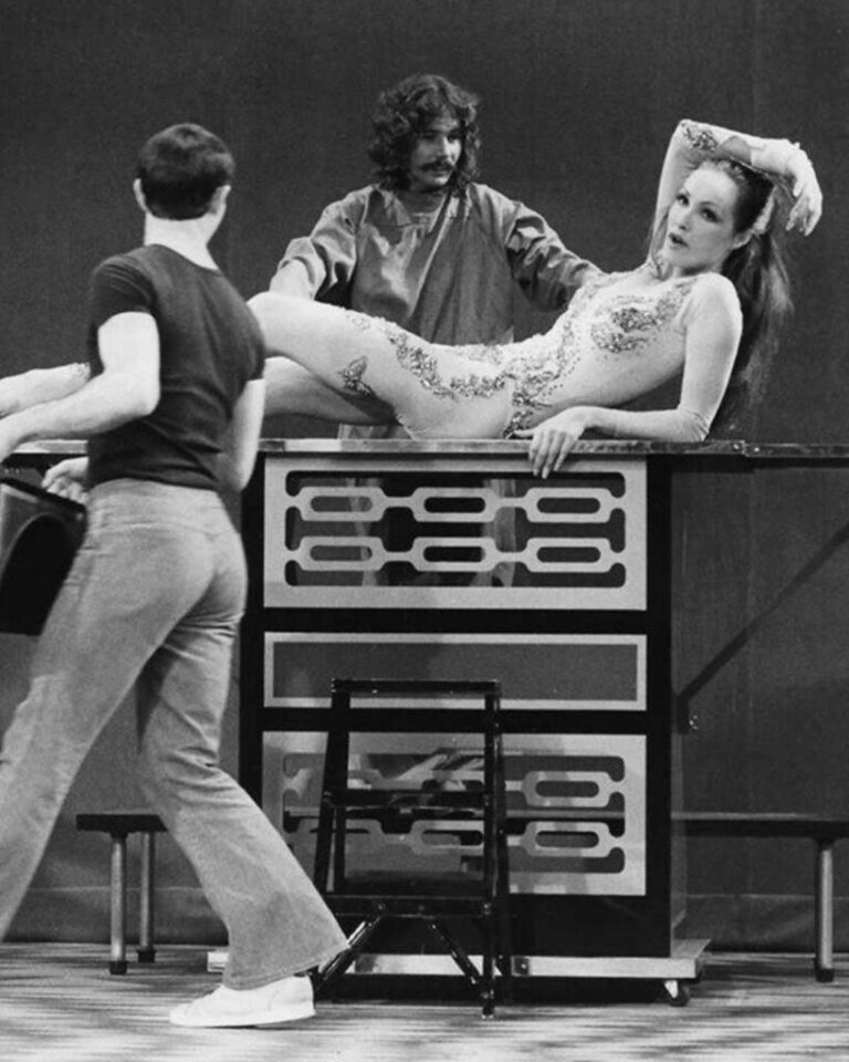 She Was A Famous Actress Dancer And Singer Today At 91 Years Old